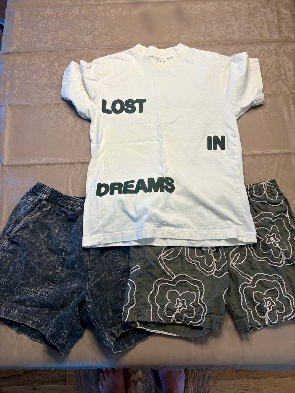 PacSun Graphic Tee & Shorts Bundle Men's Small